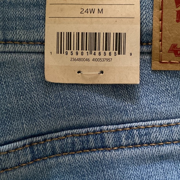 Levi's Sky Blue Denim Pants - Picture 2 of 8